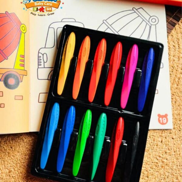 Y-Plus+ Triangular Peanut 12 Pcs Crayon!